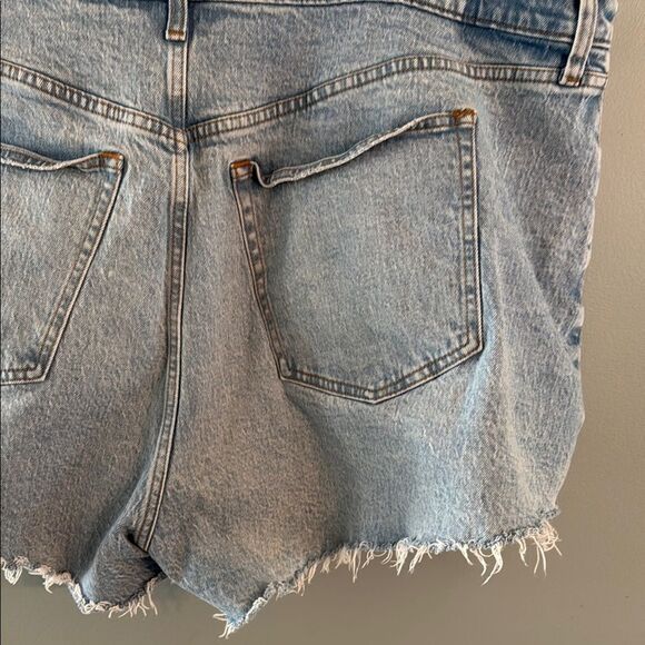 Abercrombie & Fitch 90s Relaxed Cuffed High Rise Shorts Womens waist 36 size 22 - Picture 9 of 12